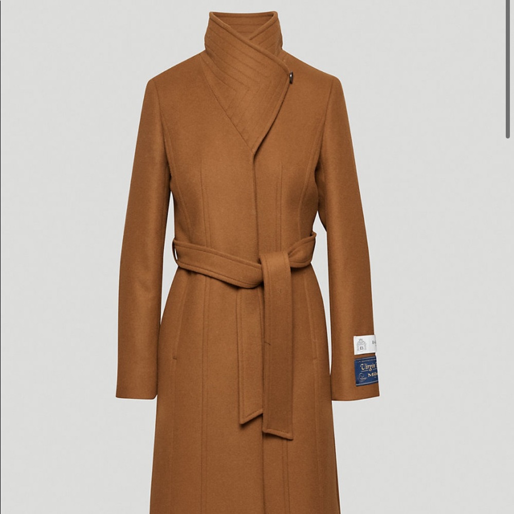 Brand New Aritizia wool coat, Babaton size 6